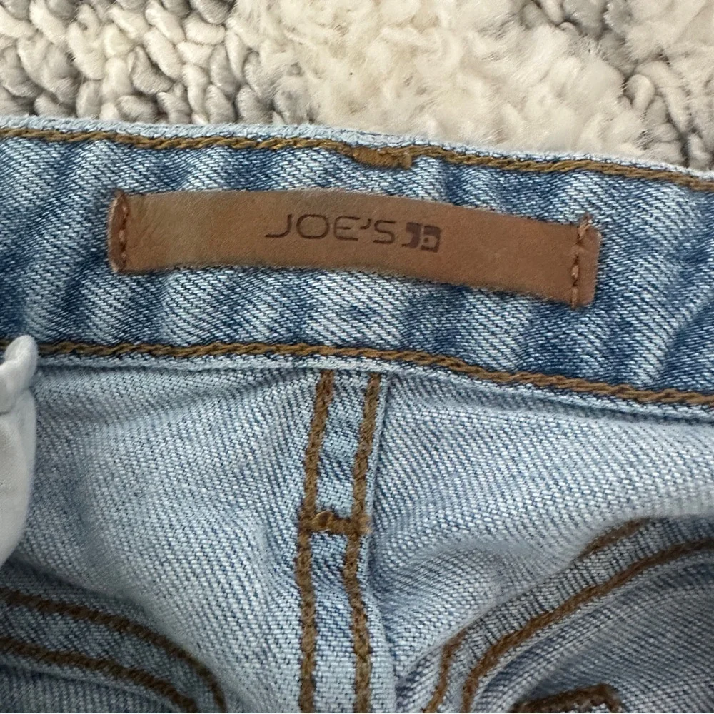 Joe Jeans High Rise Straight Cropped Light Blue Style is The Debbie - Picture 6 of 10